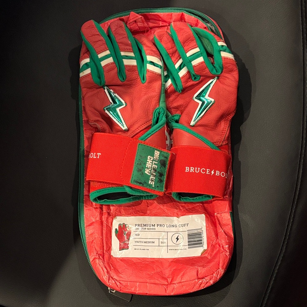 Bruce+Bolt/ Big League Chew Red & Green Youth Sports Gloves with Matching Pouch